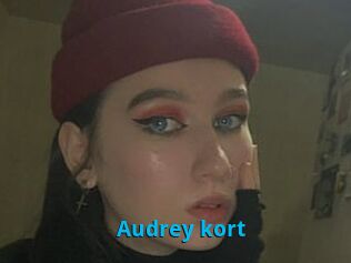 Audrey_kort