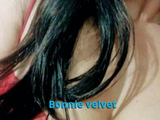 Bonnie_velvet