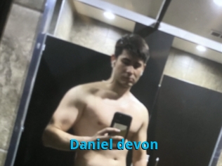 Daniel_devon
