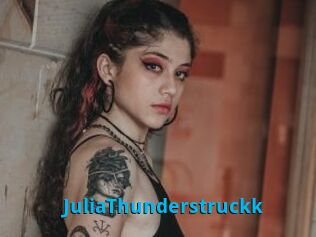 JuliaThunderstruckk