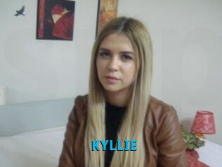 KYLLIE_