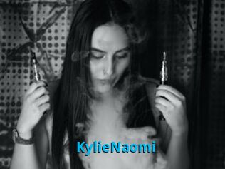 KylieNaomi
