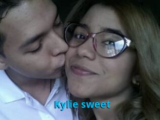 Kylie_sweet