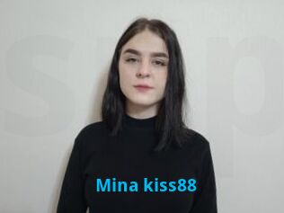Mina_kiss88