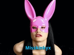 Misskinkyx