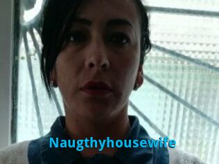 Naugthy_housewife