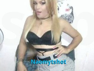 Naomytshot