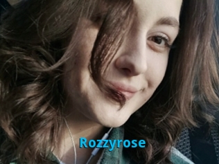 Rozzyrose